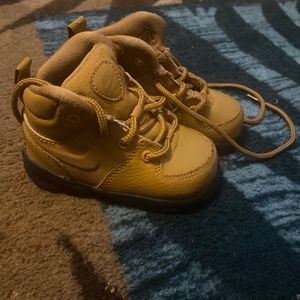 Nike boots